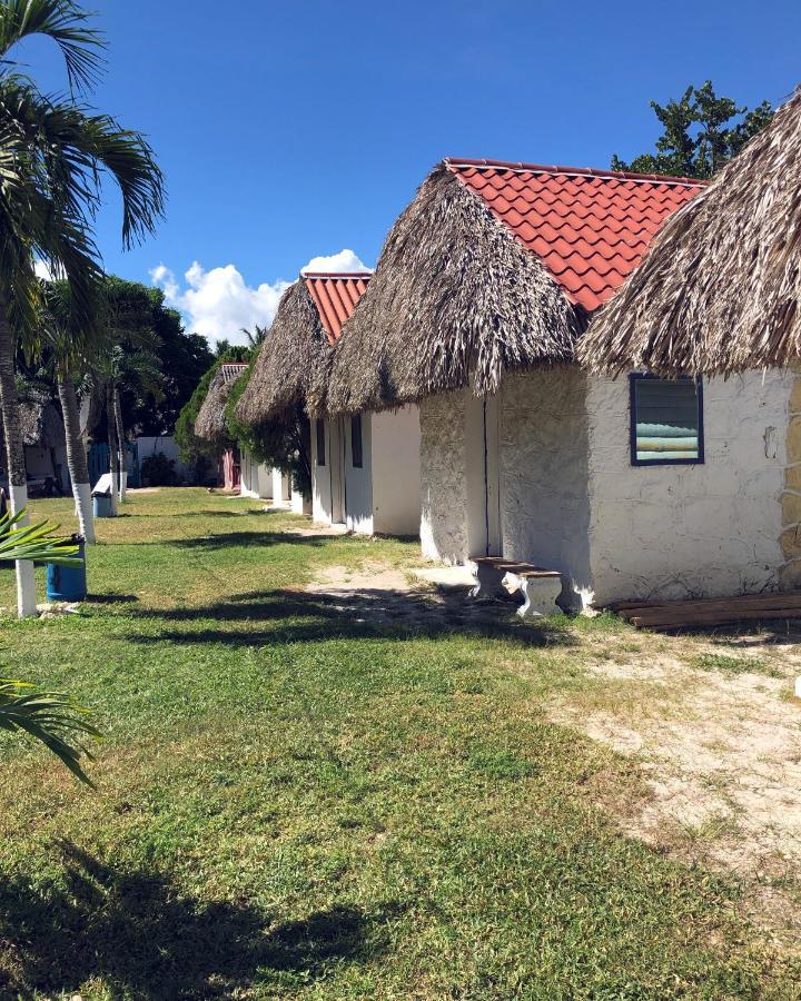 Cabana 7 Leguas, Casa Mama El Cuyo Hotel Exterior photo
